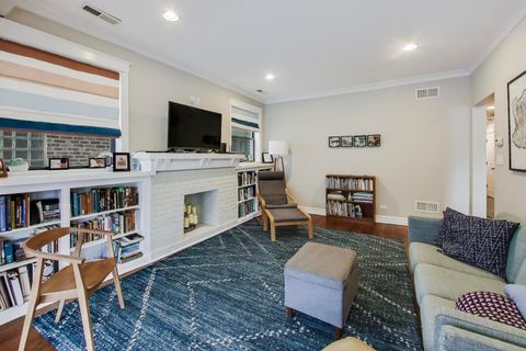 Tiny photo for 4441 N Beacon Street #2A, Chicago, IL 60640 (MLS # 12610867)