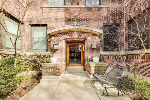 Tiny photo for 4441 N Beacon Street #2A, Chicago, IL 60640 (MLS # 12610867)