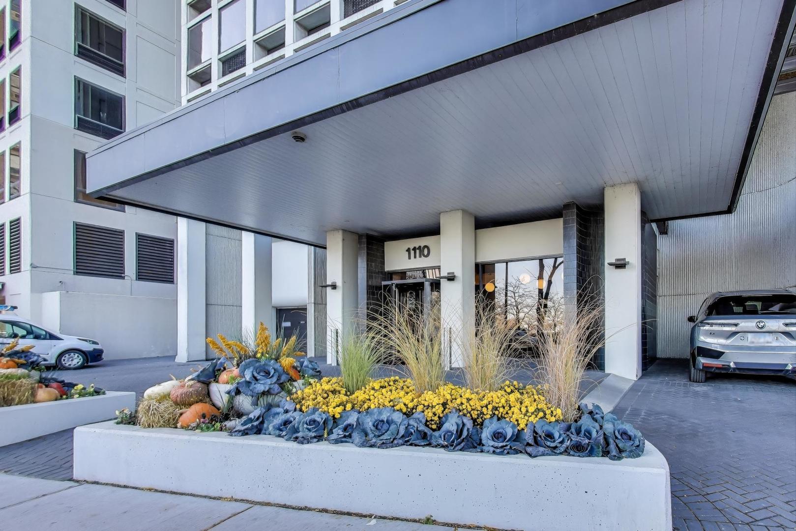 1110 N Lake Shore Drive 3N