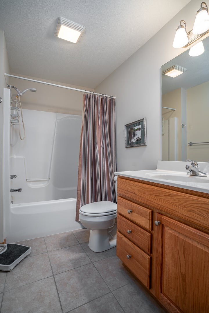 5406 Villa Court
