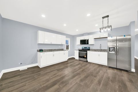 Tiny photo for 5700 S Lowe Avenue, Chicago, IL 60621 (MLS # 12619338)