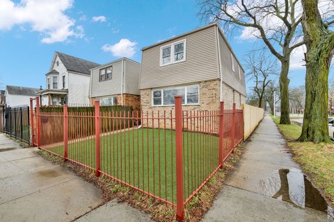 Tiny photo for 5700 S Lowe Avenue, Chicago, IL 60621 (MLS # 12619338)