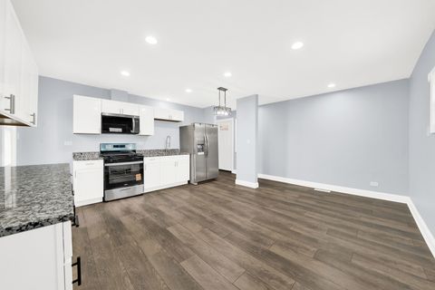 Tiny photo for 5700 S Lowe Avenue, Chicago, IL 60621 (MLS # 12619338)