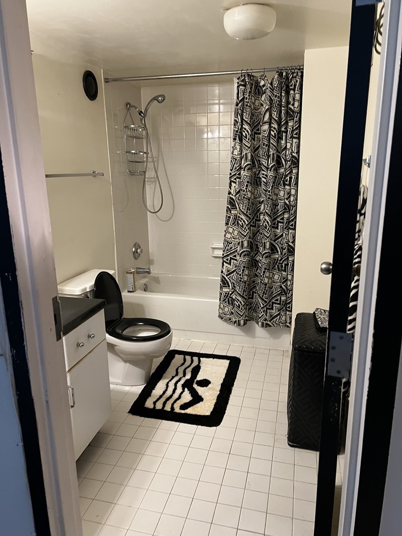 124 W Polk Street 503