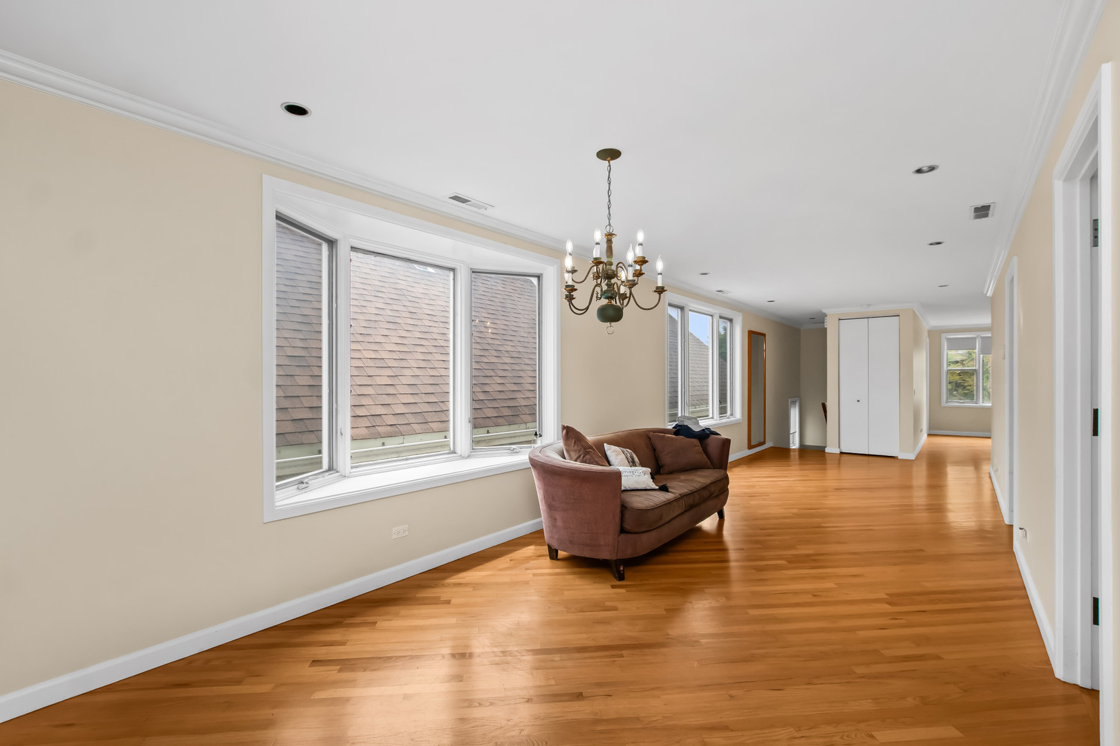 2238 W 21st Place