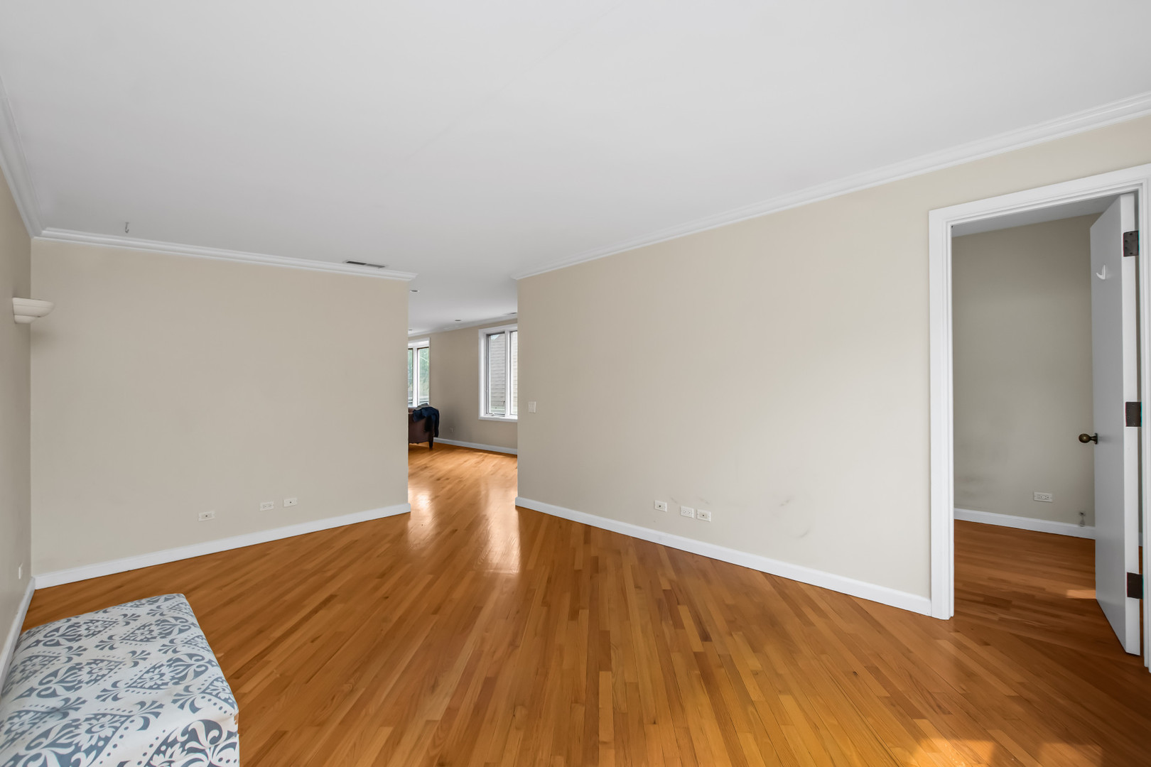 2238 W 21st Place