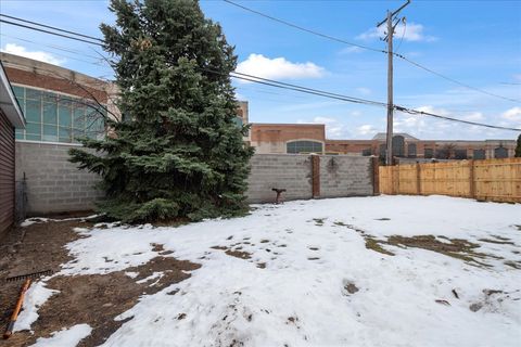 Tiny photo for 7241 N Mcvicker Avenue, Chicago, IL 60646 (MLS # 12536485)