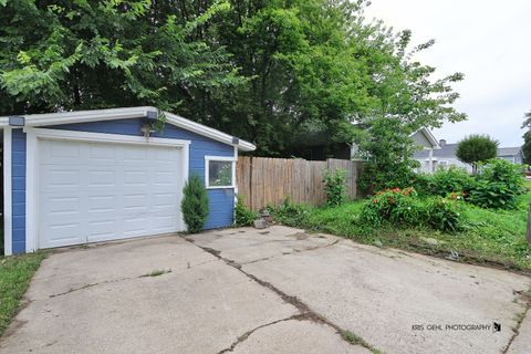 Tiny photo for 1000 Pine Street, Waukegan, IL 60085 (MLS # 12448965)