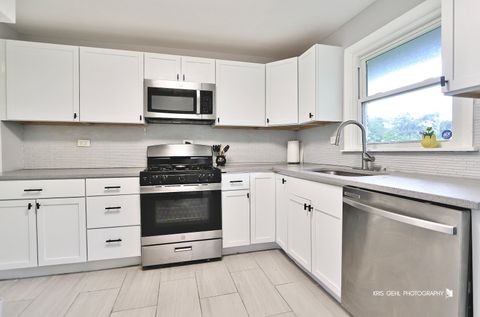Tiny photo for 1000 Pine Street, Waukegan, IL 60085 (MLS # 12448965)