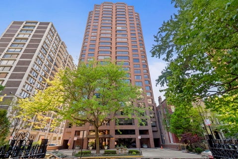 Photo of 1410 N STATE Parkway #7A, Chicago, IL 60610 (MLS # 12684428)