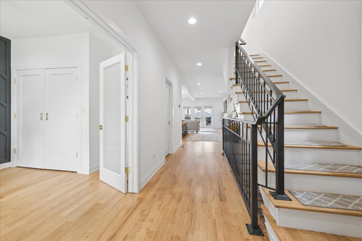 3424 W Beach Avenue