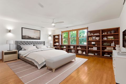 Tiny photo for 5338 N Ashland Avenue, Chicago, IL 60640 (MLS # 12457513)