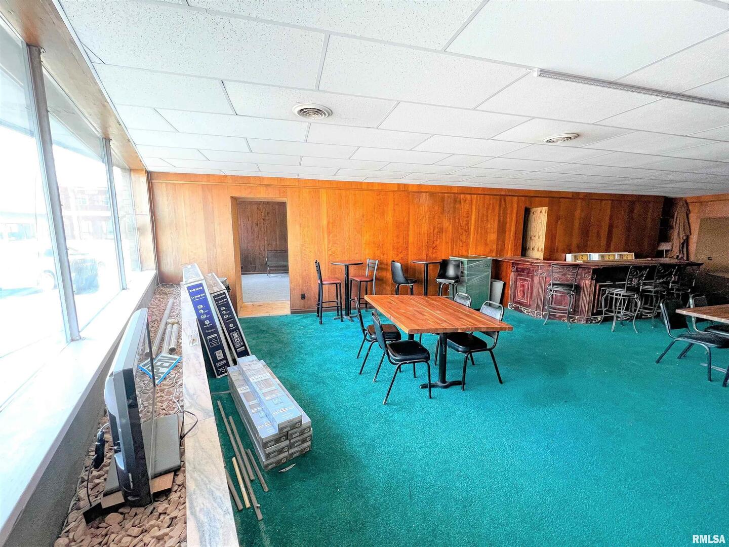 111 W NORTH Avenue 109