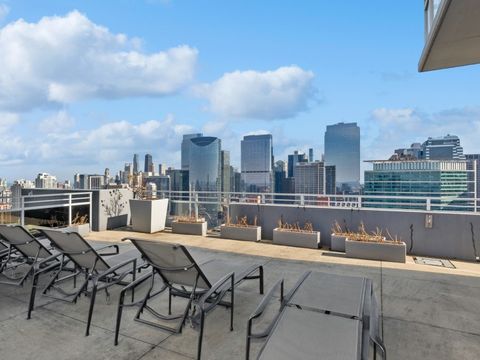 Tiny photo for 737 W Washington Boulevard #1209, Chicago, IL 60661 (MLS # 12620967)