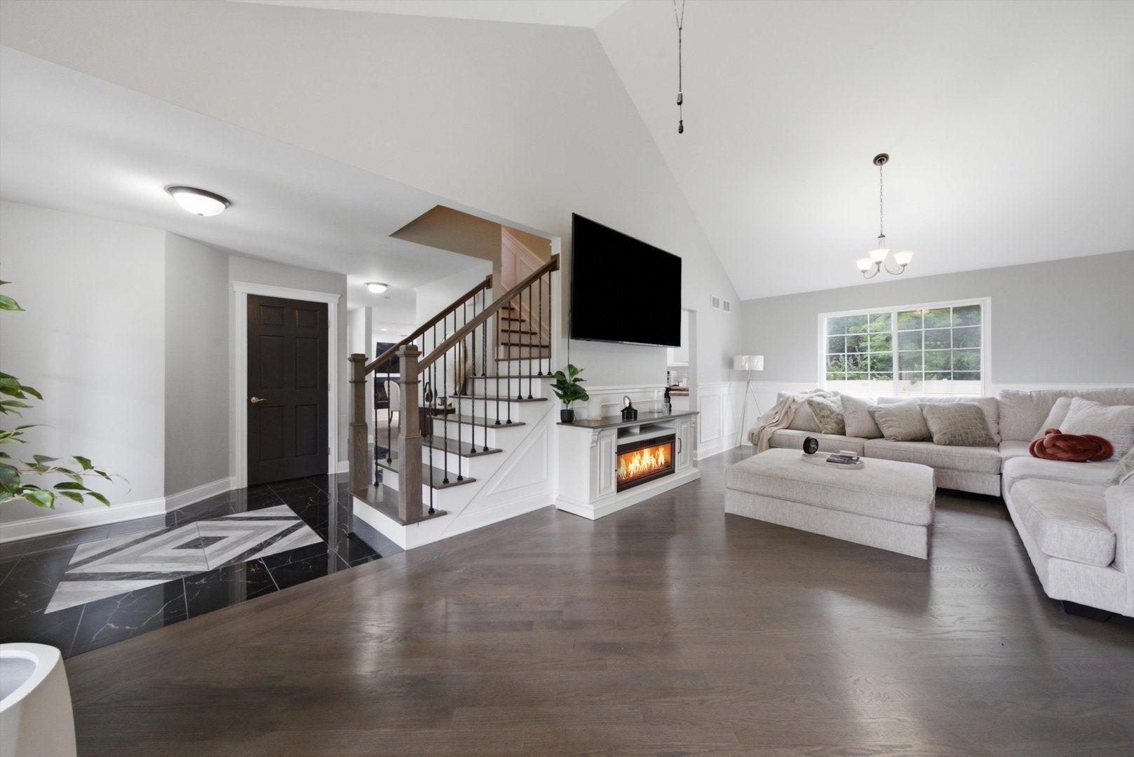 2555 Cobblestone Court