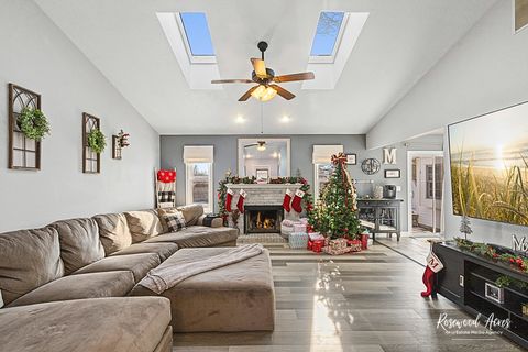 Tiny photo for 1240 E Truman Drive, Bradley, IL 60915 (MLS # 12533398)