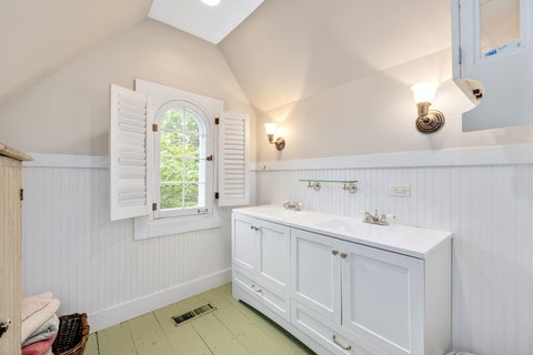 Tiny photo for 22 Arthur Avenue, Clarendon Hills, IL 60514 (MLS # 12753038)