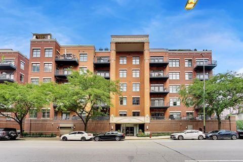 Photo of 550 W Fulton Street #202, Chicago, IL 60661 (MLS # 12705834)