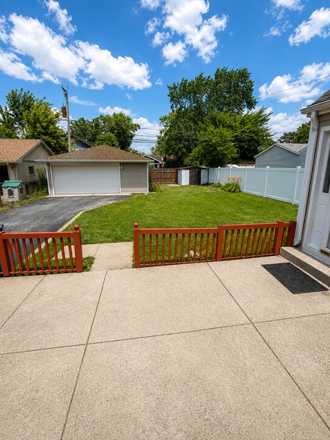 Tiny photo for 7304 W 113th Place, Worth, IL 60482 (MLS # 12758179)