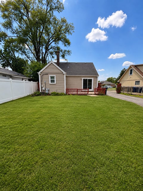 Tiny photo for 7304 W 113th Place, Worth, IL 60482 (MLS # 12758179)
