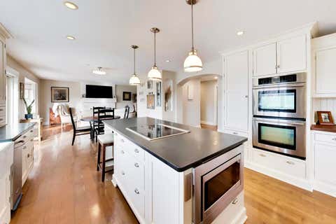 Tiny photo for 924 Glen Oak Drive, Sleepy Hollow, IL 60118 (MLS # 12659868)
