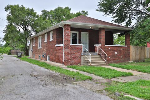 Tiny photo for 15032 Marshfield Avenue, Harvey, IL 60426 (MLS # 12432805)