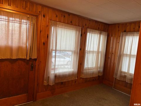 Tiny photo for 3316 AVENUE OF THE CITIES, Moline, IL 61265 (MLS # QC4259697)