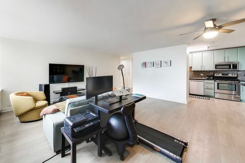 Tiny photo for 4250 N Marine Drive #2507, Chicago, IL 60613 (MLS # 12583476)