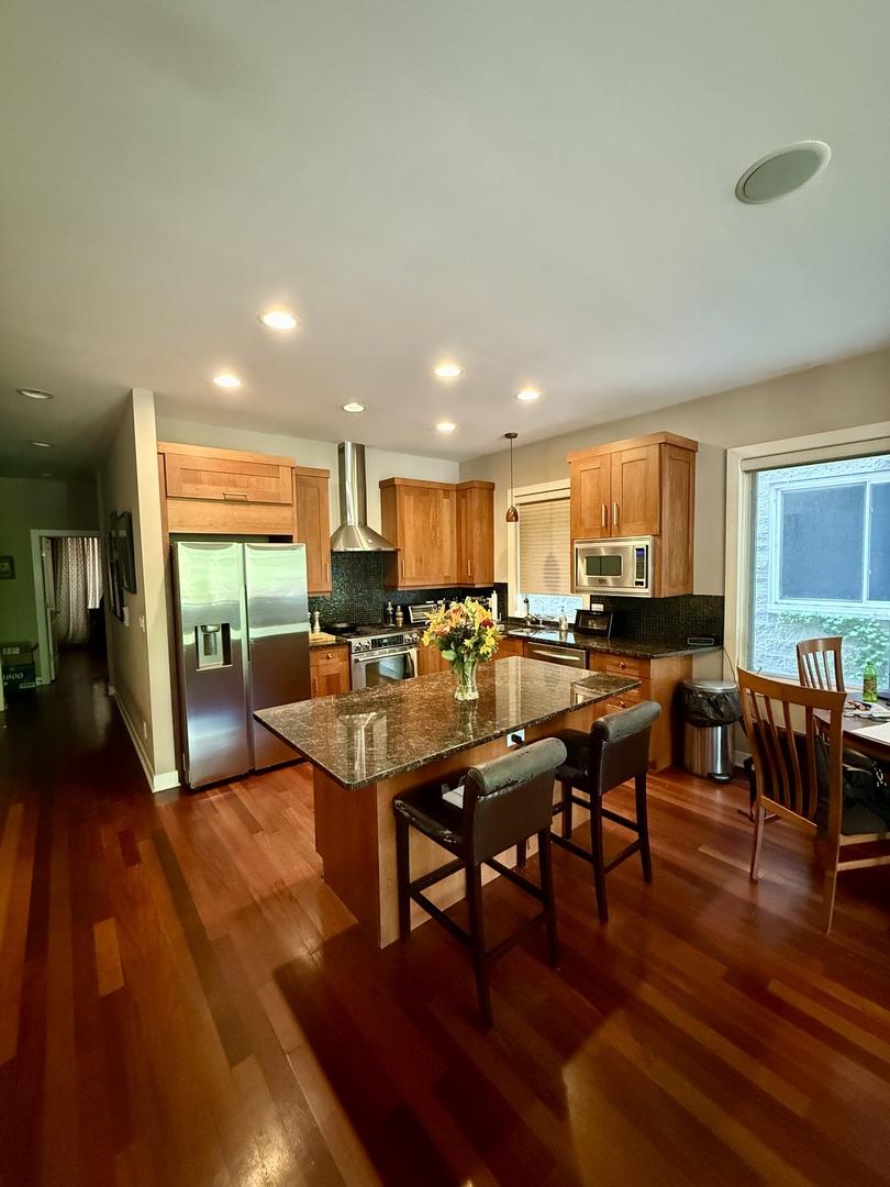 1621 W Le Moyne Street 1W