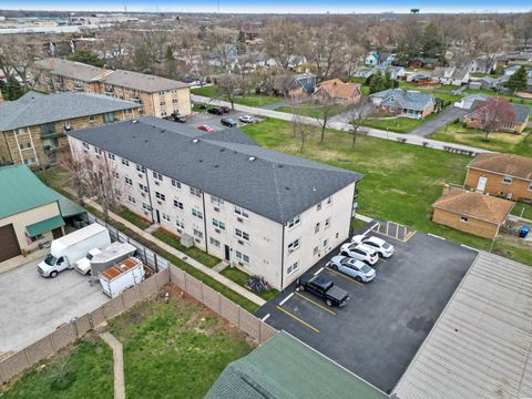 Tiny photo for 7102 W 107th Street #3F, Worth, IL 60482 (MLS # 12544340)