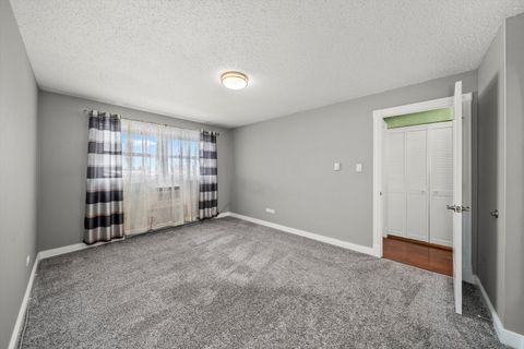 Tiny photo for 7102 W 107th Street #3F, Worth, IL 60482 (MLS # 12544340)