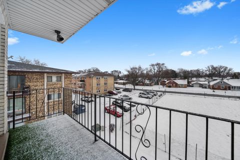 Tiny photo for 7102 W 107th Street #3F, Worth, IL 60482 (MLS # 12544340)