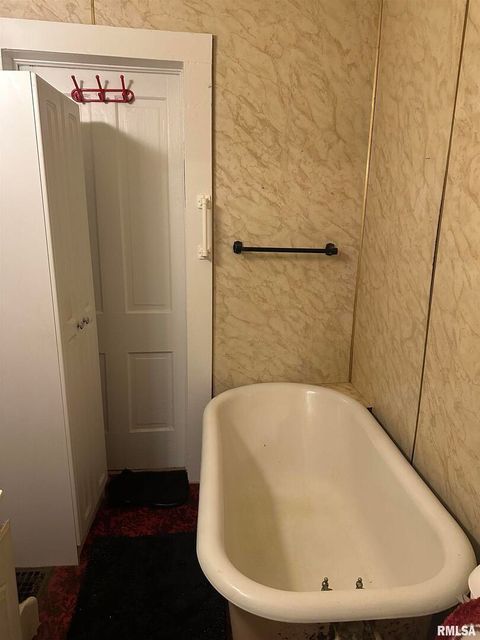 Tiny photo for 402 E Keyes Street, Duquoin, IL 62832 (MLS # EB457429)