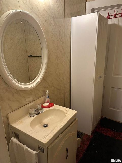 Tiny photo for 402 E Keyes Street, Duquoin, IL 62832 (MLS # EB457429)