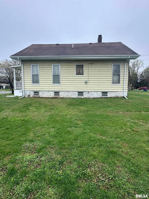 Tiny photo for 402 E Keyes Street, Duquoin, IL 62832 (MLS # EB457429)