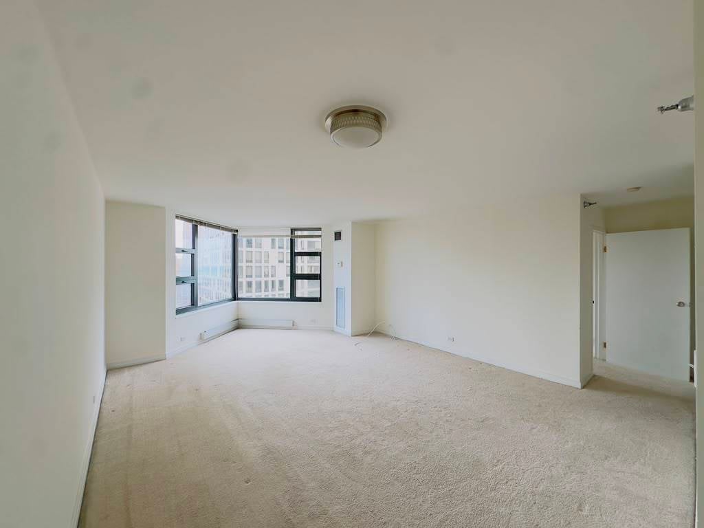 401 E ONTARIO Street 2307