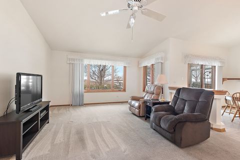 Tiny photo for 16300 Chickadee Circle, Orland Park, IL 60467 (MLS # 12529569)