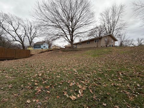 Tiny photo for 605 Douglas Street, Catlin, IL 61817 (MLS # 12529567)