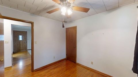 Tiny photo for 605 Douglas Street, Catlin, IL 61817 (MLS # 12529567)