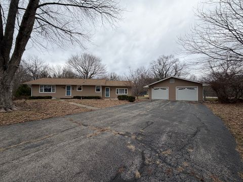 Tiny photo for 605 Douglas Street, Catlin, IL 61817 (MLS # 12529567)