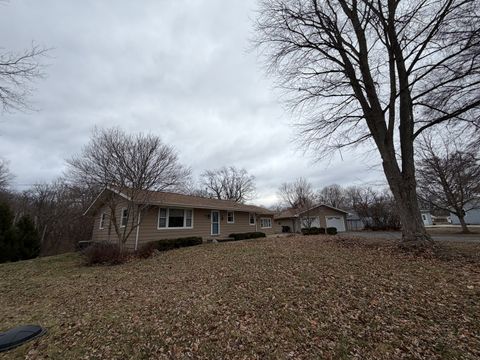 Tiny photo for 605 Douglas Street, Catlin, IL 61817 (MLS # 12529567)
