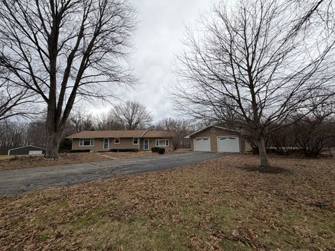 Photo of 605 Douglas Street, Catlin, IL 61817 (MLS # 12529567)