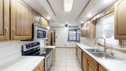 Tiny photo for 605 Douglas Street, Catlin, IL 61817 (MLS # 12529567)