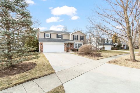 Tiny photo for 913 Warwick Lane, Libertyville, IL 60048 (MLS # 12589334)