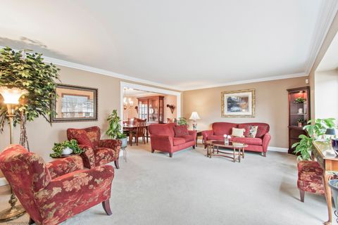 Tiny photo for 913 Warwick Lane, Libertyville, IL 60048 (MLS # 12589334)