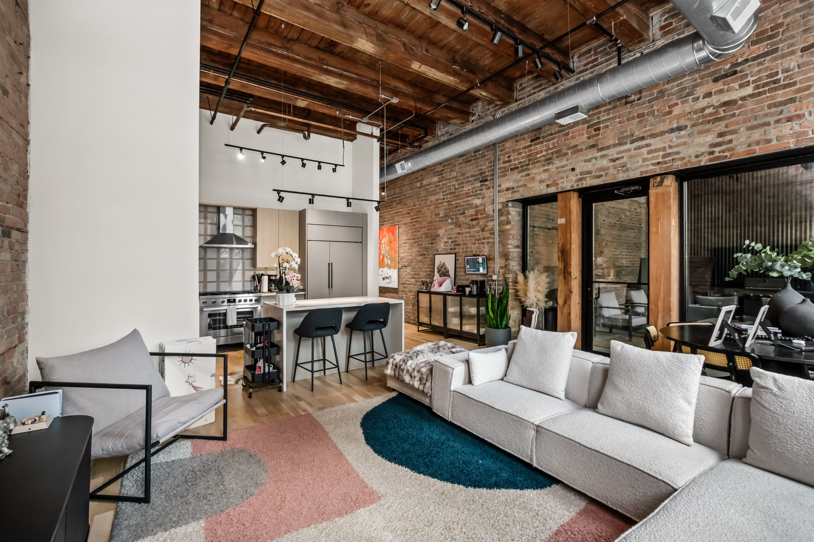 153 W Ohio Street 104