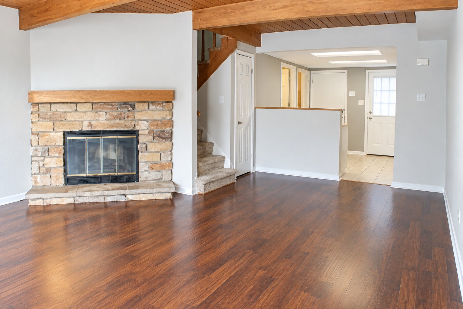 451 MEADOWGREEN Lane