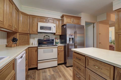 Tiny photo for 1108 Crestview Road, Sterling, IL 61081 (MLS # 12689287)