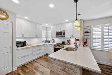 Tiny photo for 2209 Carpenter Avenue, Plainfield, IL 60586 (MLS # 12620723)