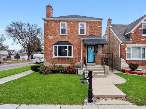 Tiny photo for 2959 N Neenah Avenue, Chicago, IL 60634 (MLS # 12530081)